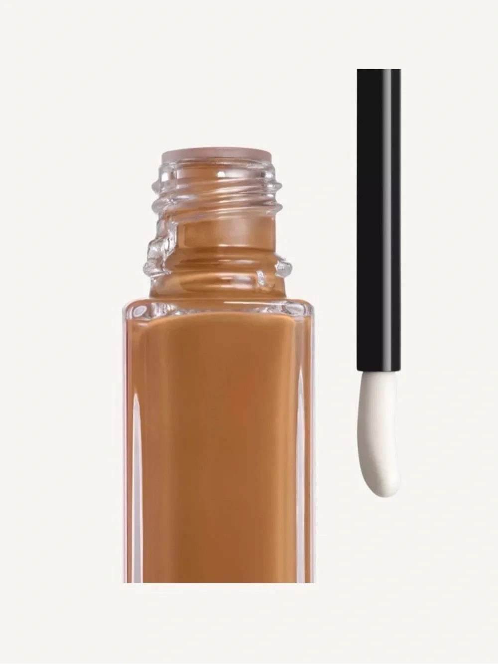 CHANEL Les Beiges Serum Concealer B130 - Light Beige